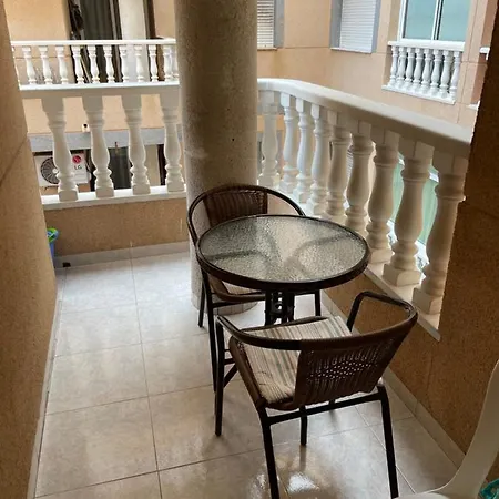 La Casa De Nicolas Torrevieja