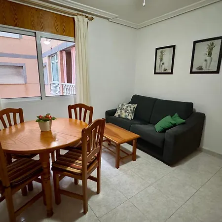 La Casa De Nicolas Torrevieja